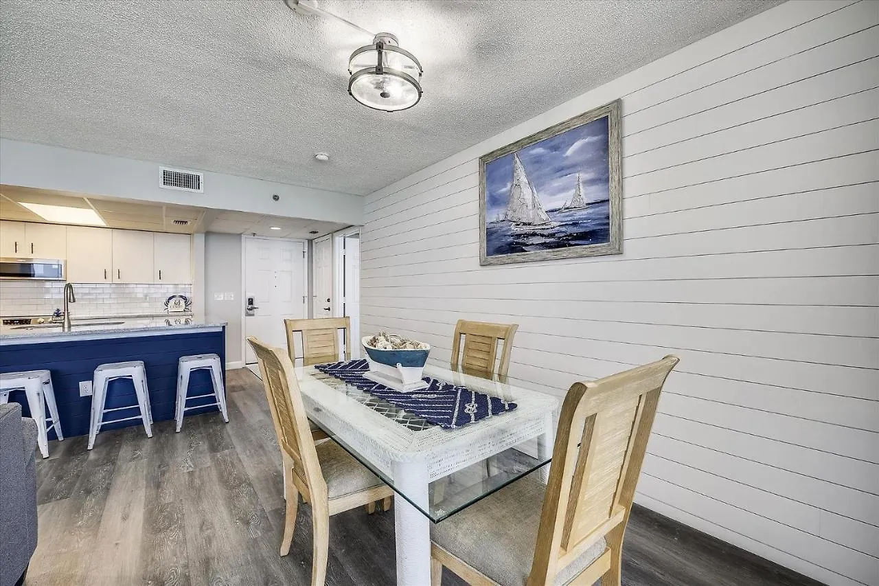 Long Beach Tower 3, #1303 - Completely Renovated 2 Bedroom Sleeps 8, Condo Panama City Beach 0*,  USA